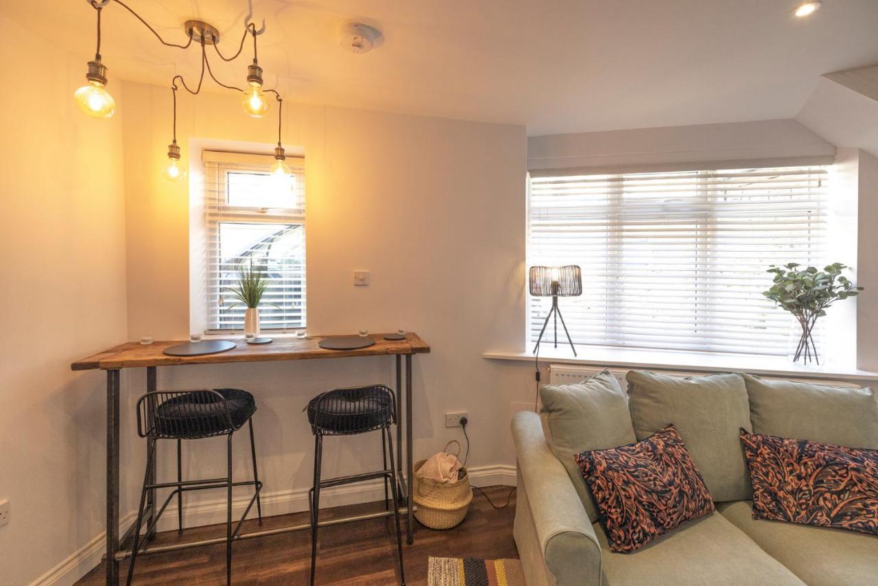 ביר Modern Cottage For Couples, Parking, 3 Min 2 Beach מראה חיצוני תמונה